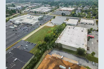 1160 Walters Way Lane, Olivette, MO 63132 - Photo 8