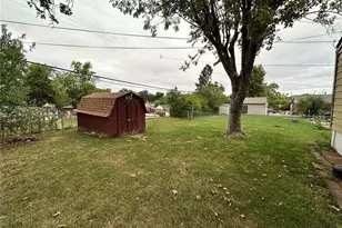 9883 Ione Ln, Unincorporated, MO 63123 - Photo 14