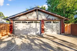 7498 Teasdale Ave, University City, MO 63130 - Photo 2