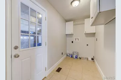 1721 Michaelwood Court, Saint Charles, MO 63303 - Photo 10