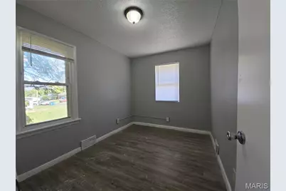 5521 Helen Avenue, Jennings, MO 63136 - Photo 4