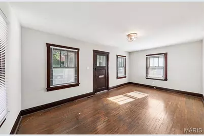 5203 Dewey Avenue, Saint Louis, MO 63116 - Photo 8