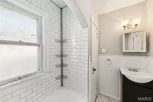 5203 Dewey Ave, Saint Louis, MO 63116 - Photo 16