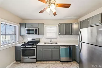 5203 Dewey Avenue, Saint Louis, MO 63116 - Photo 10