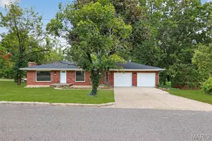 315 Hillcrest Dr, Bourbon, MO 65441 - Photo 1