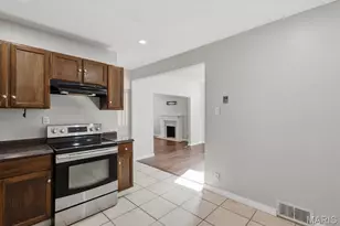 4707 Ray Ave, Saint Louis, MO 63116 - Photo 10