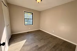 1927 Owens Ave, Hannibal, MO 63401 - Photo 10