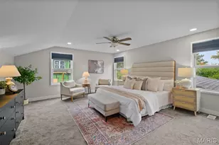 9015 Greenridge Dr, Richmond Heights, MO 63117 - Photo 14