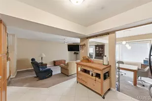 5788 Westphalia Ln, Oakville, MO 63129 - Photo 6