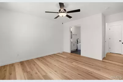 189 Hank's Close #189 STB, Washington, MO 63090 - Photo 8