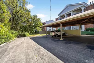 7501 Triwoods Dr, Shrewsbury, MO 63119 - Photo 20