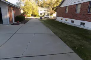 1275 White Rd, Chesterfield, MO 63017 - Photo 32