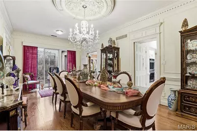 11 Chatfield Place Road, Creve Coeur, MO 63141 - Photo 12