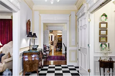 11 Chatfield Place Road, Creve Coeur, MO 63141 - Photo 4