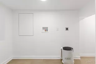 1529 Moore Pl, University City, MO 63130 - Photo 34