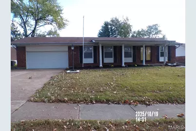 4348 Vandals Drive, Florissant, MO 63033 - Photo 1