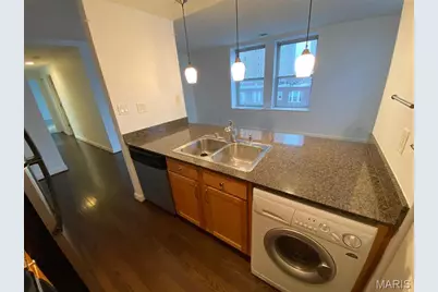 5330 Pershing Avenue #606, Saint Louis, MO 63112 - Photo 8