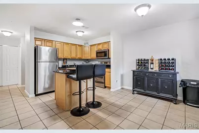 950 E Rue De La Banque #L1, Creve Coeur, MO 63141 - Photo 4