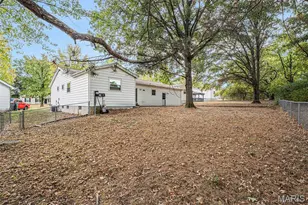 6787 Lesli Mari Ct, Florissant, MO 63033 - Photo 14