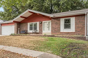 6787 Lesli Mari Ct, Florissant, MO 63033 - Photo 16