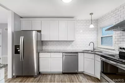 108 Hillsdale Drive, Ballwin, MO 63011 - Photo 6