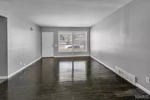 10626 Landseer Dr, Saint Louis, MO 63136 - Photo 4