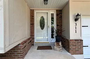 311 Meadow Dr, Washington, MO 63090 - Photo 2