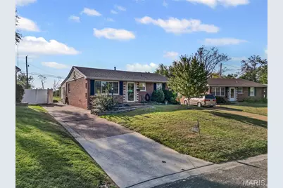 9862 Glenmont Drive, Affton, MO 63123 - Photo 4
