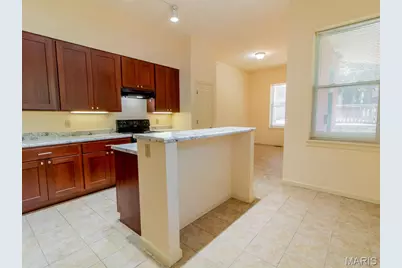 2409 Menard Street, Saint Louis, MO 63104 - Photo 6