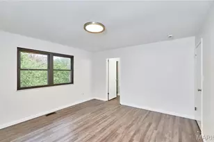 2675 Victron Dr, Mehlville, MO 63129 - Photo 14