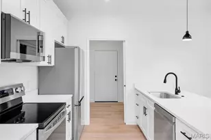 453 Rosedale Terrace, Ballwin, MO 63021 - Photo 10