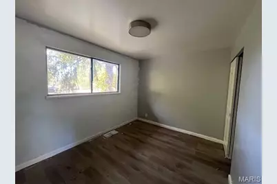 10201 Doane Drive, Saint Louis, MO 63136 - Photo 6