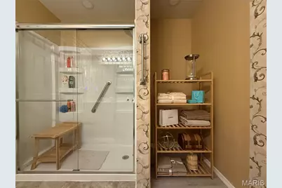 101 Robbins Way Drive, Florissant, MO 63034 - Photo 24