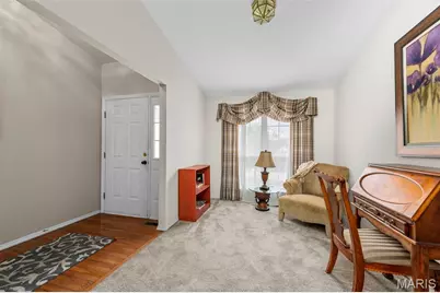 101 Robbins Way Drive, Florissant, MO 63034 - Photo 10