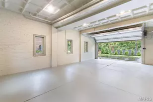 61 Lake Forest Dr, Saint Louis, MO 63117 - Photo 42