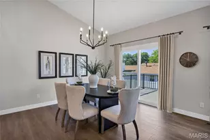 9404 Gates Manor Ct, Sunset Hills, MO 63126 - Photo 8