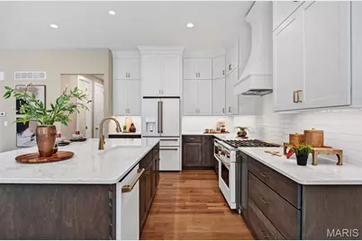 9411 Gates Manor Court, Sunset Hills, MO 63126 - Photo 10