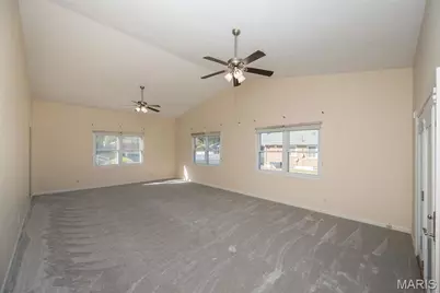 2 Willow Court, Florissant, MO 63031 - Photo 14