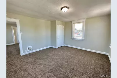212 Espenschied Street, Saint Louis, MO 63111 - Photo 12
