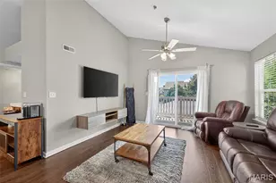 5302 Spring Creek Ln, O'Fallon, MO 63368 - Photo 8