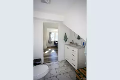 715 Erskine Avenue, Saint Louis, MO 63125 - Photo 18