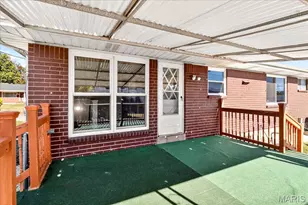 4348 Schmittwoods Ct, Saint Louis, MO 63123 - Photo 40