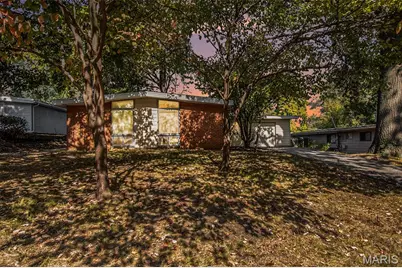 13 Bayberry Lane, Florissant, MO 63033 - Photo 2