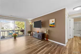 690 Sugar Trail Ct, Saint Peters, MO 63376 - Photo 4