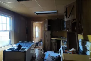 10113 Count Dr, Riverview, MO 63136 - Photo 8