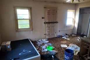 10113 Count Dr, Riverview, MO 63136 - Photo 4