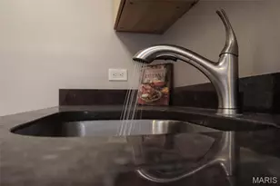 210 N 17th St, Saint Louis, MO 63103 - Photo 8