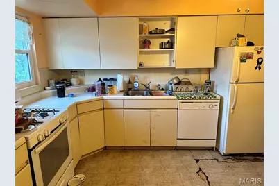 740 Montego Drive, Crestwood, MO 63126 - Photo 4