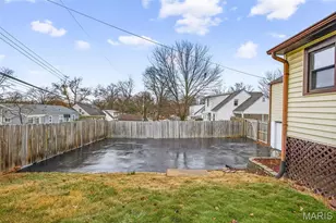 6919 Greenholly Dr, Affton, MO 63123 - Photo 22