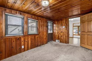 6919 Greenholly Dr, Affton, MO 63123 - Photo 18